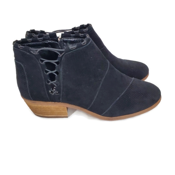 Vince Camuto Womens Pandormia Black Suede  Exposed Ankle Boots Size 8.5 - Picture 2 of 11